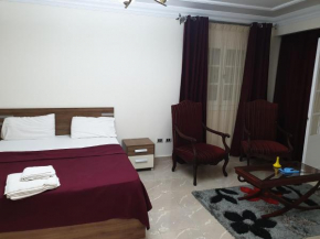 Khaled Ibn Al Waleed Apartment by Alexander the Great Hotel